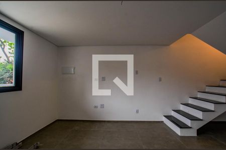 Sala de casa à venda com 2 quartos, 113m² em Parque Erasmo Assunção, Santo André