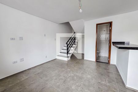 Sala/Cozinha de casa à venda com 2 quartos, 113m² em Parque Erasmo Assunção, Santo André
