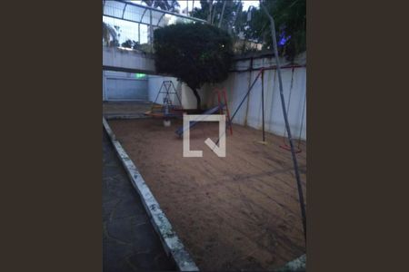 Área Comum - Playground de apartamento para alugar com 1 quarto, 49m² em Passo da Areia, Porto Alegre