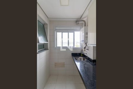 Sala/Cozinha de apartamento à venda com 3 quartos, 55m² em Conjunto Residencial José Bonifácio, São Paulo