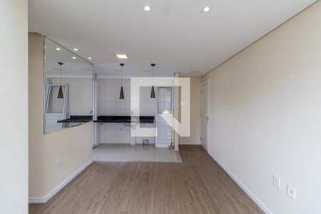 Sala/Cozinha de apartamento à venda com 3 quartos, 55m² em Conjunto Residencial José Bonifácio, São Paulo