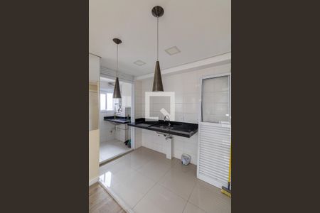 Sala/Cozinha de apartamento à venda com 3 quartos, 55m² em Conjunto Residencial José Bonifácio, São Paulo