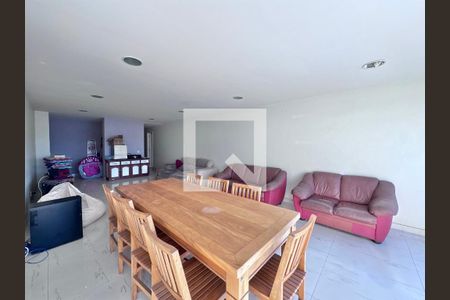 Sala de apartamento para alugar com 3 quartos, 209m² em Recreio dos Bandeirantes, Rio de Janeiro