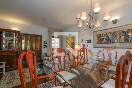 Sala de casa à venda com 3 quartos, 308m² em Boa Vista, Porto Alegre