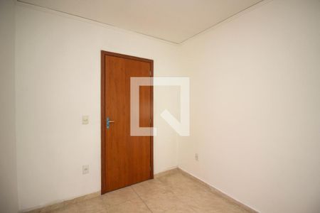 Quarto 2 de apartamento para alugar com 2 quartos, 50m² em Chapéu do Sol, Porto Alegre