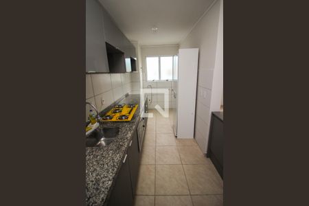 Cozinha e Área de Serviço de apartamento para alugar com 2 quartos, 50m² em Chapéu do Sol, Porto Alegre