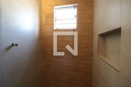 Banheiro da Suíte de casa para alugar com 3 quartos, 163m² em Santa Mônica, Uberlândia