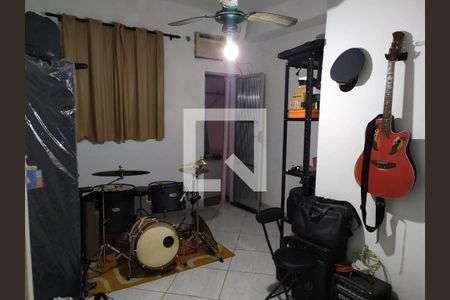 Casa à venda com 2 quartos, 80m² em Brás de Pina, Rio de Janeiro