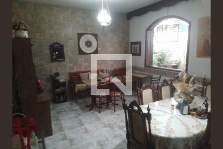Casa à venda com 3 quartos, 167m² em Jacaré, Rio de Janeiro