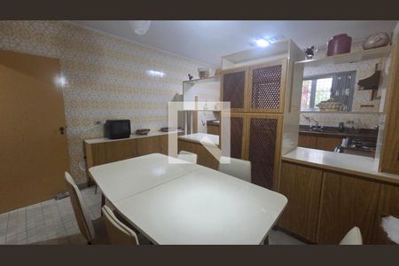 Foto 06 de casa à venda com 3 quartos, 233m² em Jardim Analia Franco, São Paulo