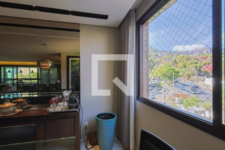 Sala de apartamento à venda com 4 quartos, 220m² em Serra, Belo Horizonte