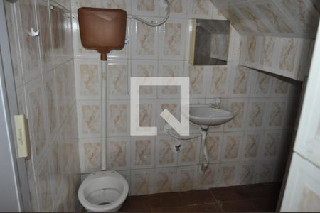 Lavabo de apartamento para alugar com 2 quartos, 80m² em Pilares, Rio de Janeiro