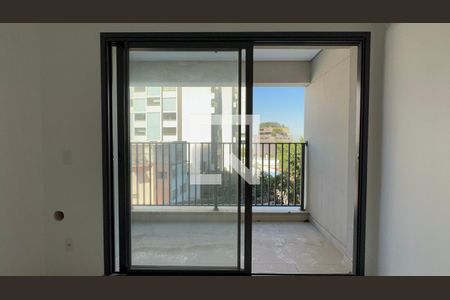 Varanda de kitnet/studio à venda com 1 quarto, 32m² em Sumarezinho, São Paulo