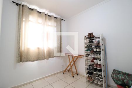 Quarto 1 de apartamento para alugar com 2 quartos, 46m² em Shopping Park, Uberlândia