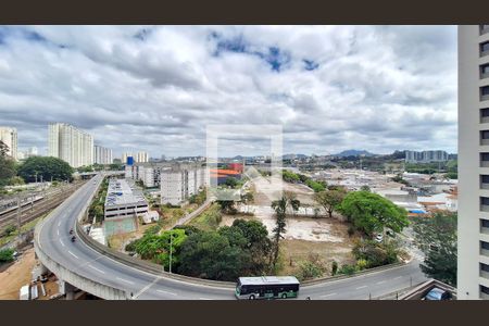 Vista Sala/Cozinha de apartamento à venda com 3 quartos, 67m² em Vila Anastácio, São Paulo