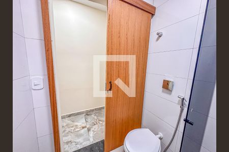 Banheiro Social de apartamento à venda com 1 quarto, 60m² em Centro, Rio de Janeiro