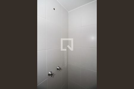 Banheiro de kitnet/studio à venda com 1 quarto, 24m² em Jardim Paulistano, São Paulo