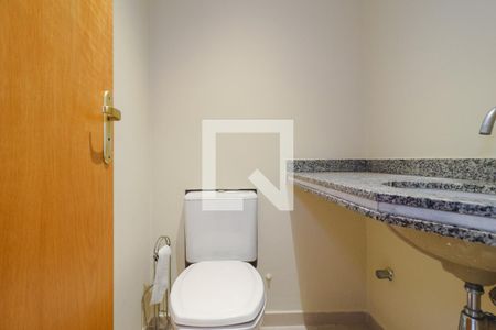 Lavabo de apartamento à venda com 3 quartos, 110m² em Vila Suzana, São Paulo