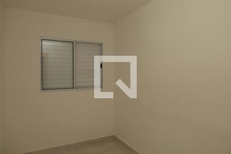 Quarto 2 de apartamento para alugar com 2 quartos, 40m² em Itaquera, São Paulo