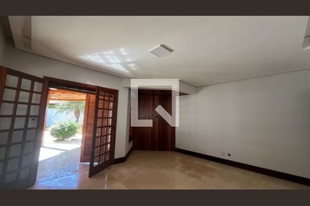 Sala 3 de casa de condomínio à venda com 5 quartos, 800m² em Residencial Vila Verde, Campinas