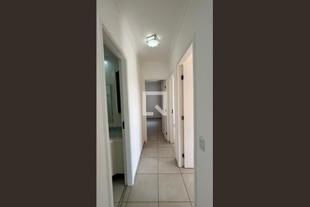 Corredor de apartamento para alugar com 3 quartos, 77m² em Vila Sao Pedro, Santo André