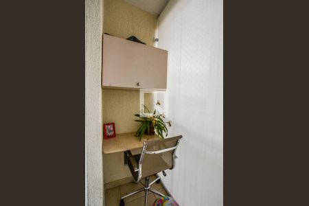 Sala de apartamento à venda com 2 quartos, 48m² em Parque Jaçatuba, Santo André