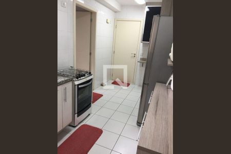 Banheiro de apartamento à venda com 3 quartos, 120m² em Água Branca, São Paulo