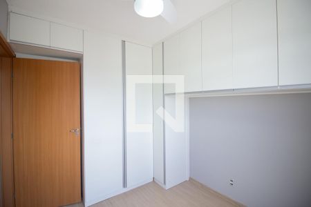 Quarto 1 de apartamento para alugar com 2 quartos, 48m² em Chácaras Califórnia, Contagem