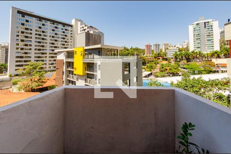 Varanda quarto 2 de casa para alugar com 4 quartos, 420m² em Luxemburgo, Belo Horizonte