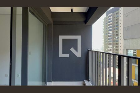 Varanda de kitnet/studio à venda com 1 quarto, 31m² em Sumarezinho, São Paulo