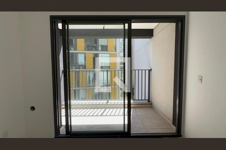 Varanda de kitnet/studio à venda com 1 quarto, 32m² em Sumarezinho, São Paulo