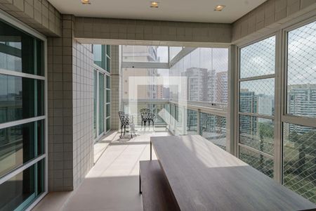 Varanda gourmet de apartamento para alugar com 5 quartos, 270m² em Jardim Morumbi, São Paulo