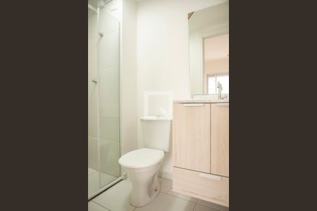 Banheiro de kitnet/studio para alugar com 1 quarto, 25m² em Chácara Inglesa, São Paulo