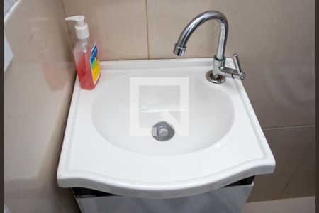 Lavabo de casa para alugar com 2 quartos, 140m² em Taboão, Diadema