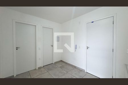 sala e cozinha de apartamento para alugar com 2 quartos, 28m² em Vila das Belezas, São Paulo