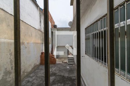 Vista do Quarto 1 de casa à venda com 5 quartos, 200m² em Irajá, Rio de Janeiro