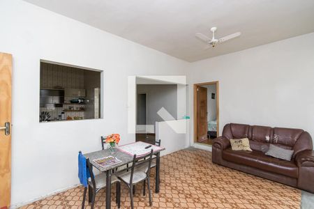 Sala de casa à venda com 5 quartos, 200m² em Irajá, Rio de Janeiro