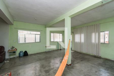Sala de casa à venda com 5 quartos, 200m² em Irajá, Rio de Janeiro