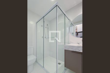 Banheiro de kitnet/studio para alugar com 1 quarto, 23m² em Vila Mariana, São Paulo
