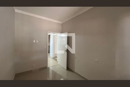 Quarto 1 de casa à venda com 3 quartos, 100m² em Taquaral, Campinas