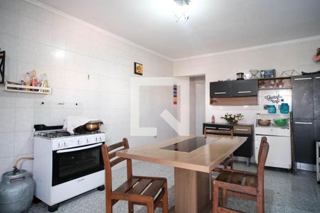 Sala/Cozinha de casa à venda com 5 quartos, 200m² em Jardim Santo Antonio, São Paulo