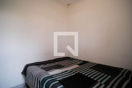 Quarto 2 de casa à venda com 5 quartos, 200m² em Jardim Santo Antonio, São Paulo