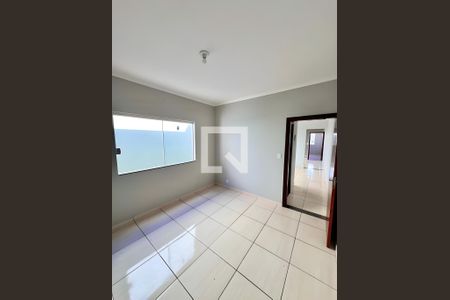 Quarto de casa para alugar com 2 quartos, 55m² em Cinquentenario, Belo Horizonte
