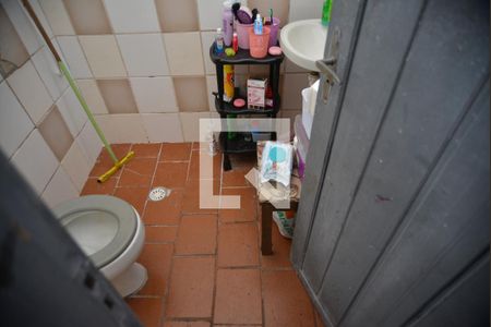 Banheiro Social de casa à venda com 2 quartos, 50m² em Jardim Itapoan, Santo André