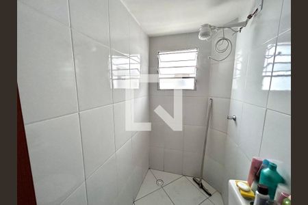 Banheiro de apartamento à venda com 2 quartos, 44m² em Jardim São Luis, Guarulhos