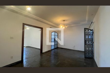 Sala de casa à venda com 4 quartos, 296m² em Vila Rossi Borghi E Siqueira, Campinas