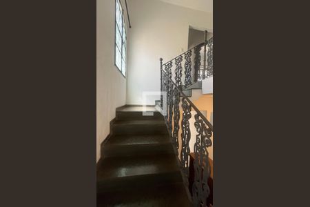Escada de casa à venda com 4 quartos, 296m² em Vila Rossi Borghi E Siqueira, Campinas