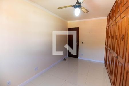 Quarto 1 de casa à venda com 3 quartos, 402m² em Itaipu, Niterói
