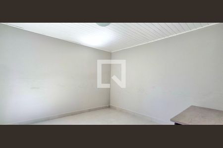 Quarto de casa para alugar com 1 quarto, 50m² em Rio Tavares, Florianópolis