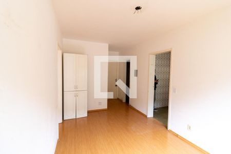 Sala de apartamento à venda com 1 quarto, 40m² em Cavalhada, Porto Alegre